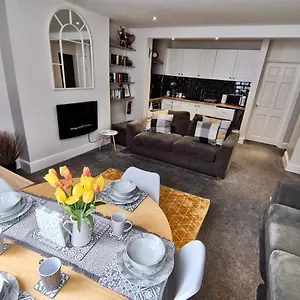 Apartment Sandalwood - By The Sea, Saltburn-by-the-Sea