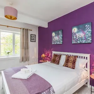 4-bed-mapperley-house.hotelsin-nottingham.com/